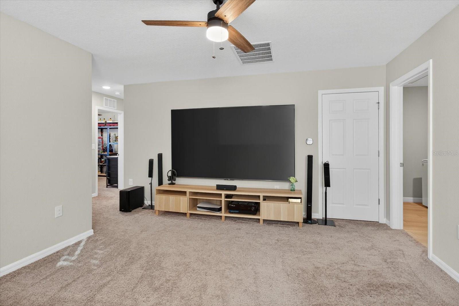 Image 21 of 55 For 7860 Peace Lily Avenue