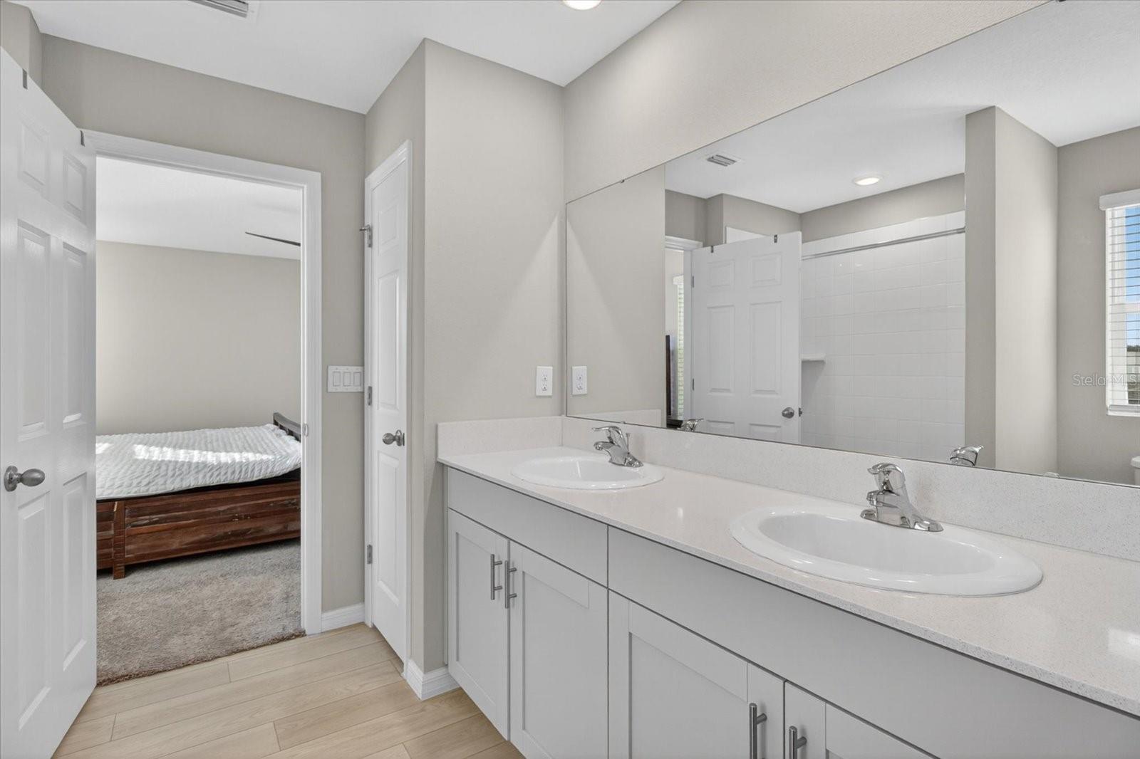 Image 30 of 55 For 7860 Peace Lily Avenue