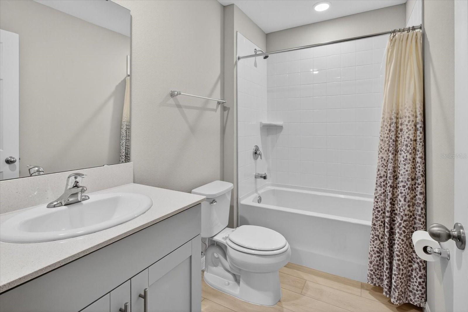 Image 35 of 55 For 7860 Peace Lily Avenue