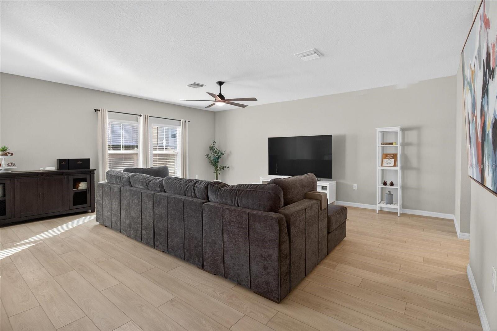 Image 9 of 55 For 7860 Peace Lily Avenue