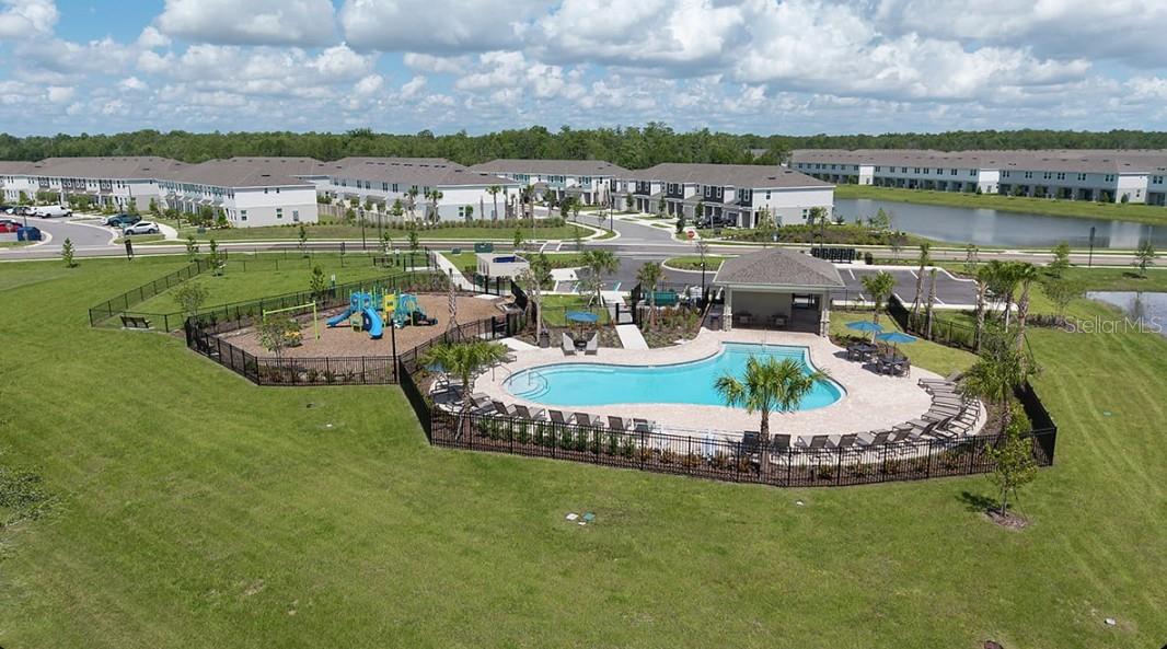 Image 17 of 23 For 13231 Forge Avenue