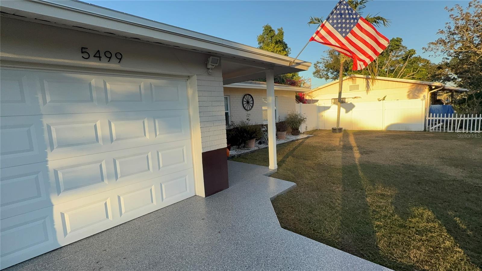 Listing Details for 5499 12th Avenue N, ST PETERSBURG, FL 33710