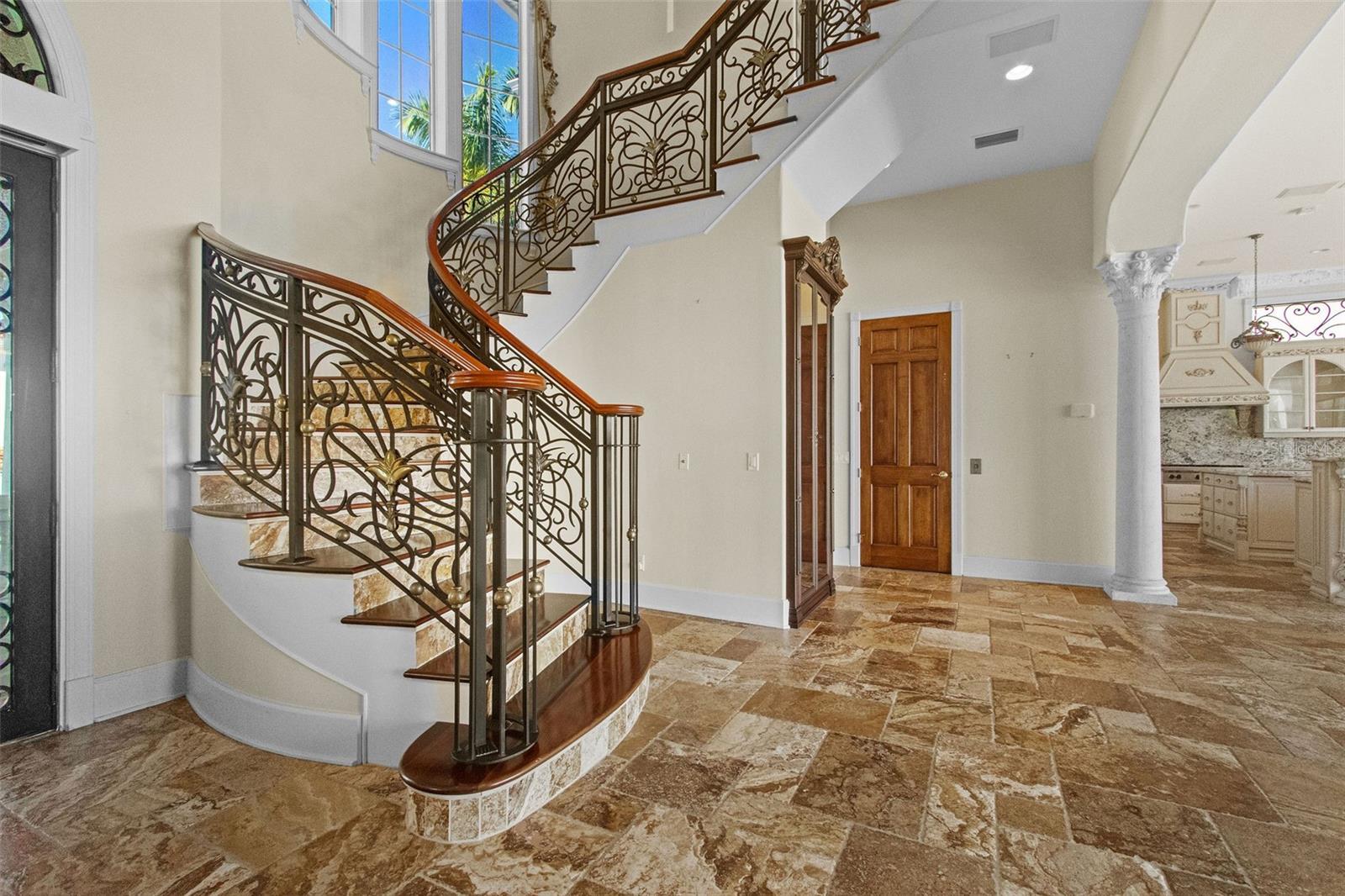 Image 17 of 74 For 4107 Causeway Vista Drive