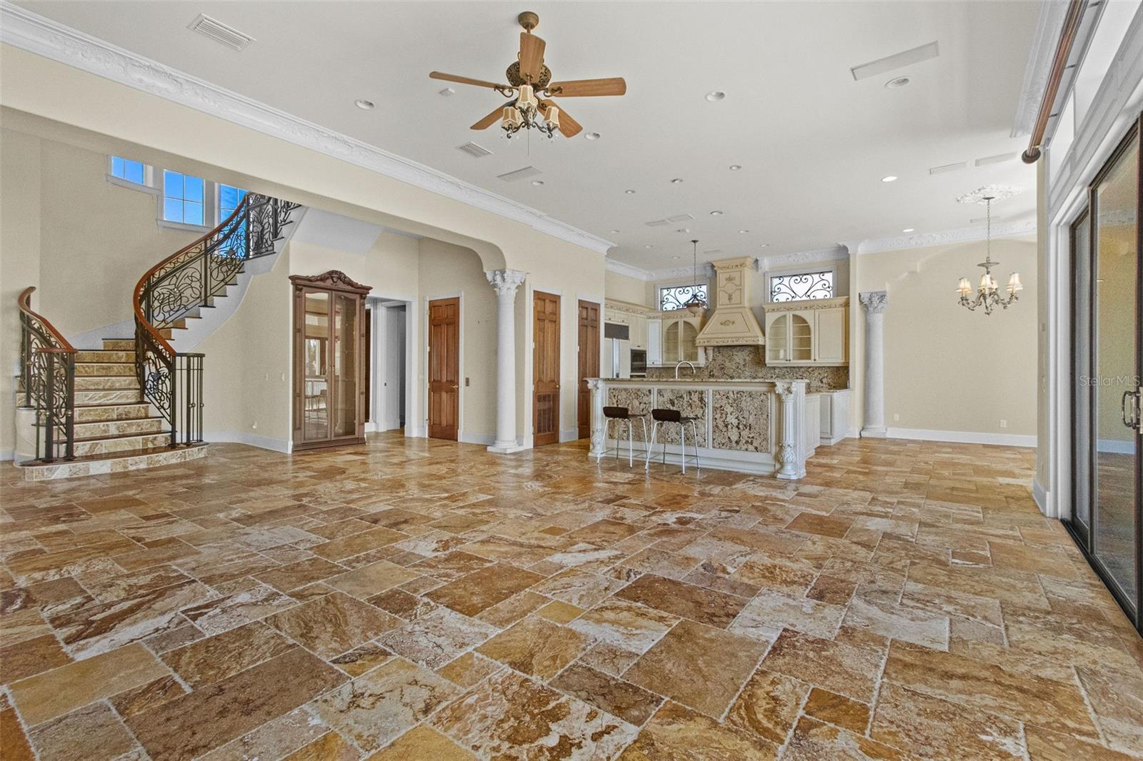 Image 18 of 74 For 4107 Causeway Vista Drive