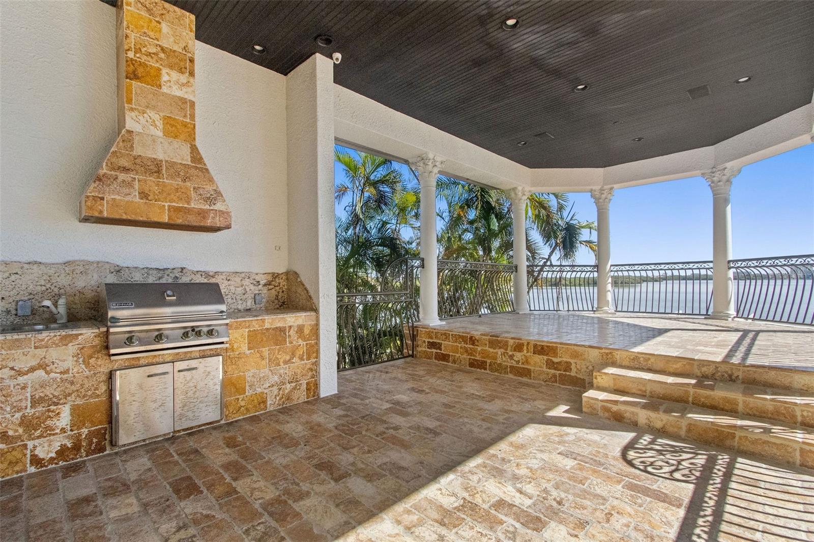 Image 41 of 74 For 4107 Causeway Vista Drive