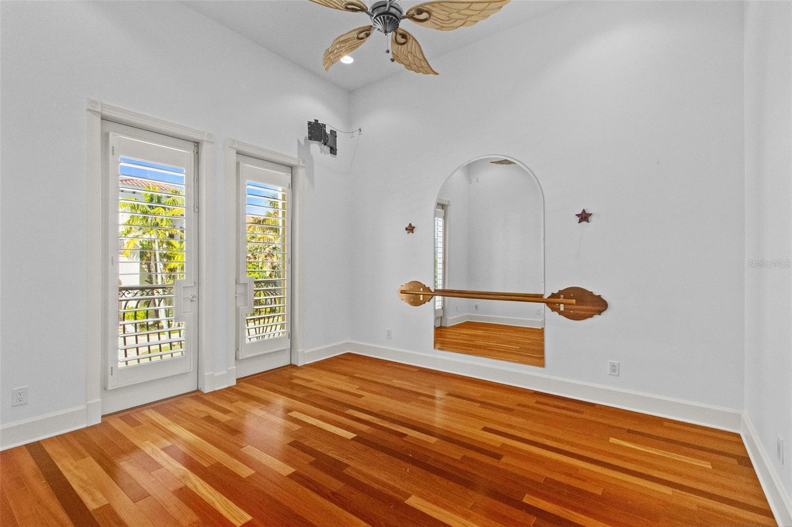 Image 57 of 74 For 4107 Causeway Vista Drive