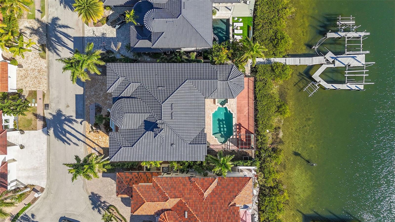 Image 9 of 74 For 4107 Causeway Vista Drive