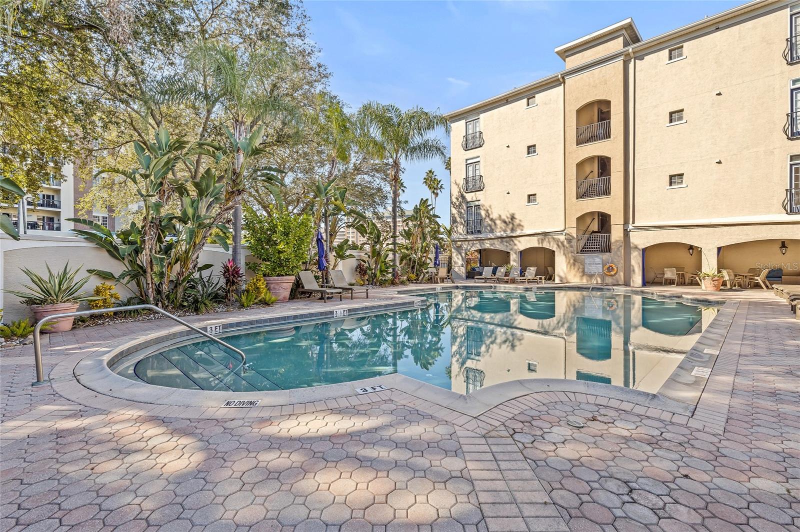 Image 28 of 44 For 501 Knights Run Avenue 2208