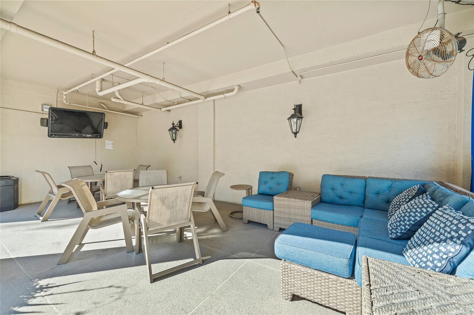 Image 32 of 44 For 501 Knights Run Avenue 2208