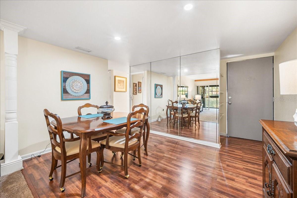 Image 4 of 42 For 875 Village Drive N 204