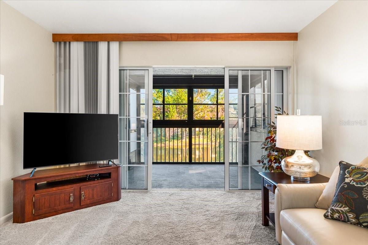 Image 9 of 42 For 875 Village Drive N 204