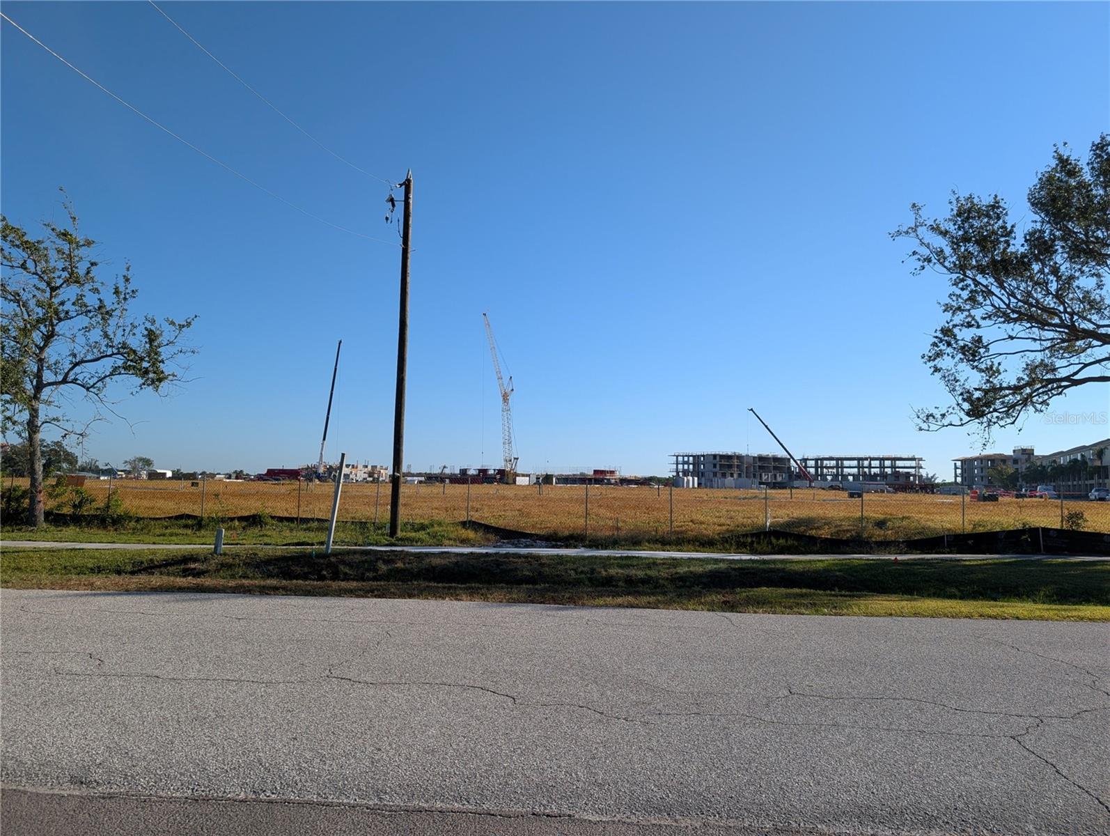 Listing photo id 8 for 1331 Mentone Drive Ne