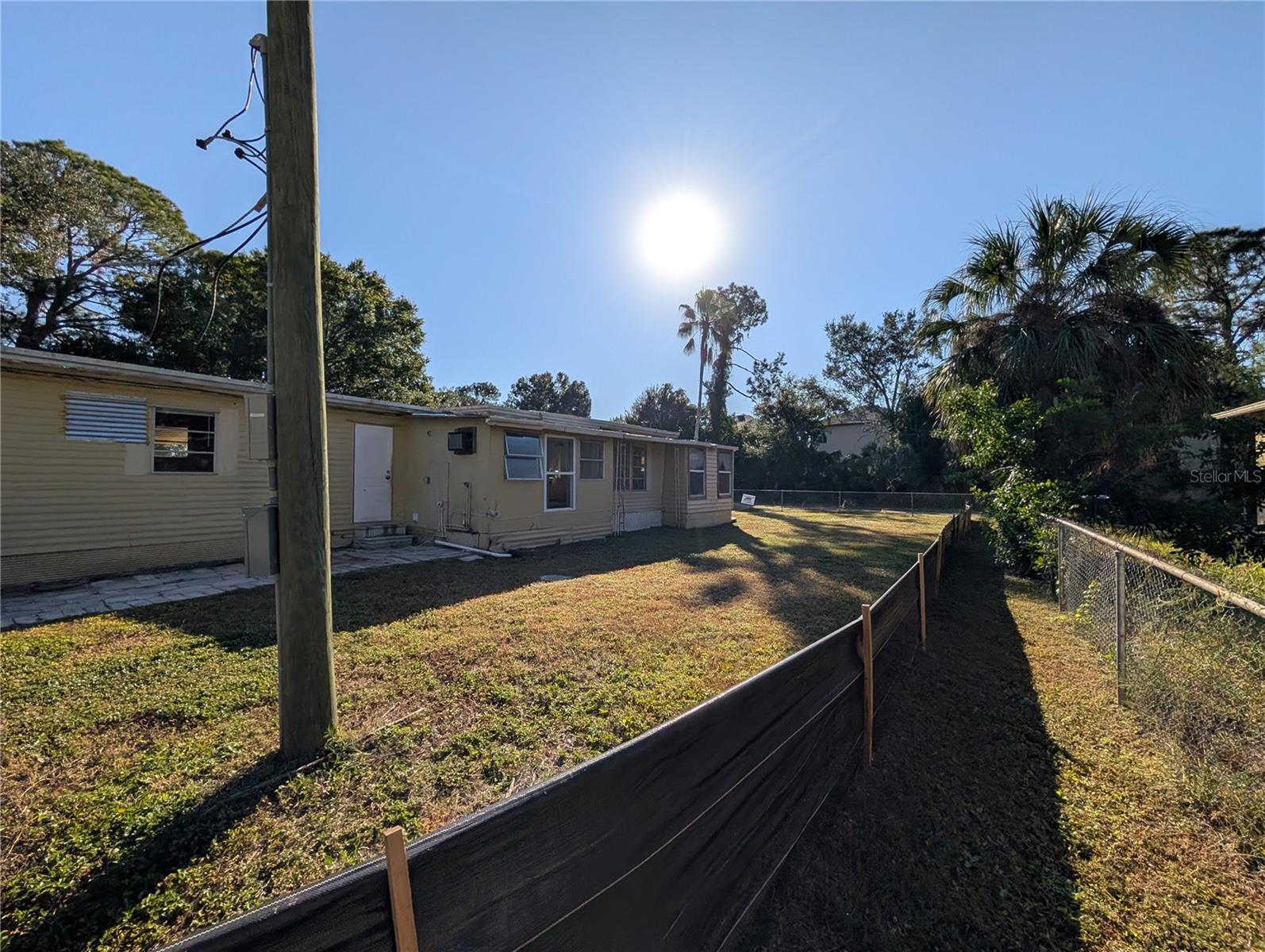 Listing photo id 16 for 1331 Mentone Drive Ne