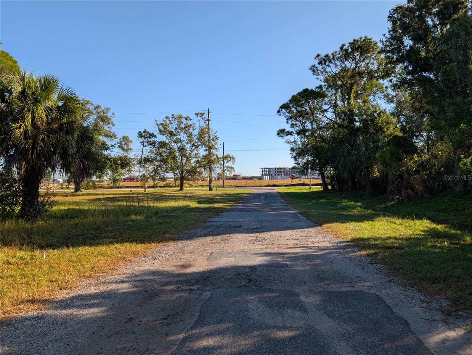 Listing photo id 3 for 1331 Mentone Drive Ne