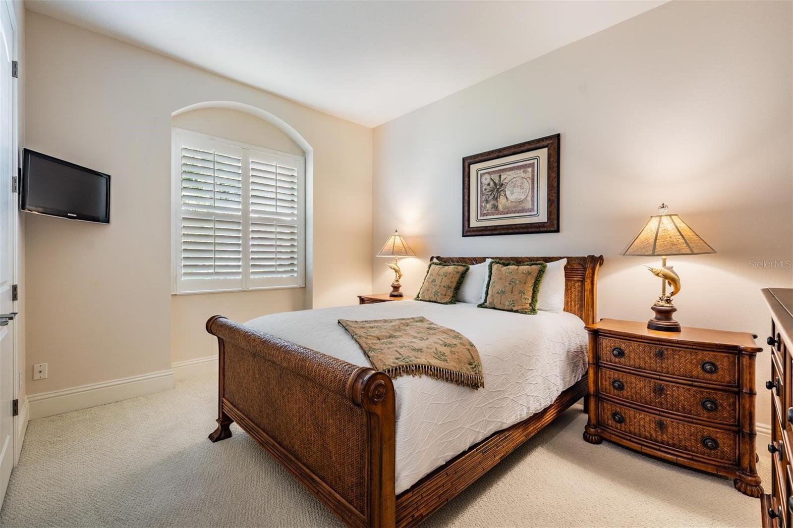 Image 36 of 51 For 6915 Brier Creek Court