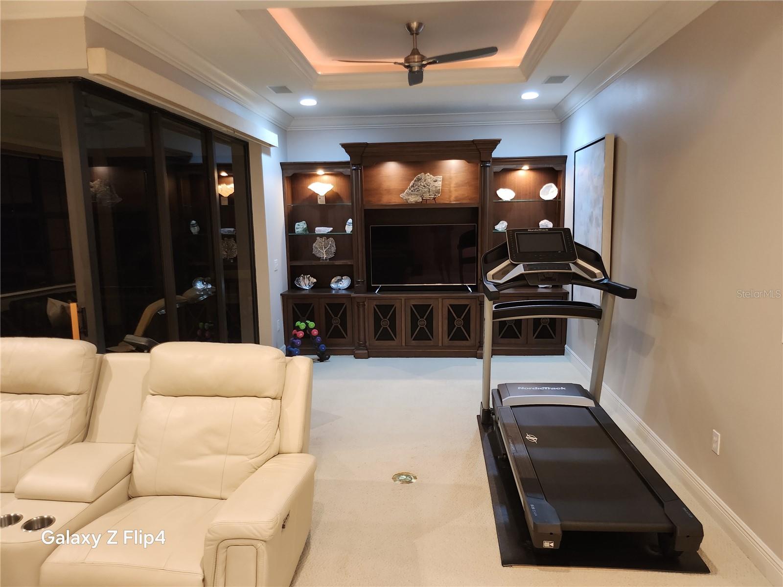 Image 39 of 51 For 6915 Brier Creek Court