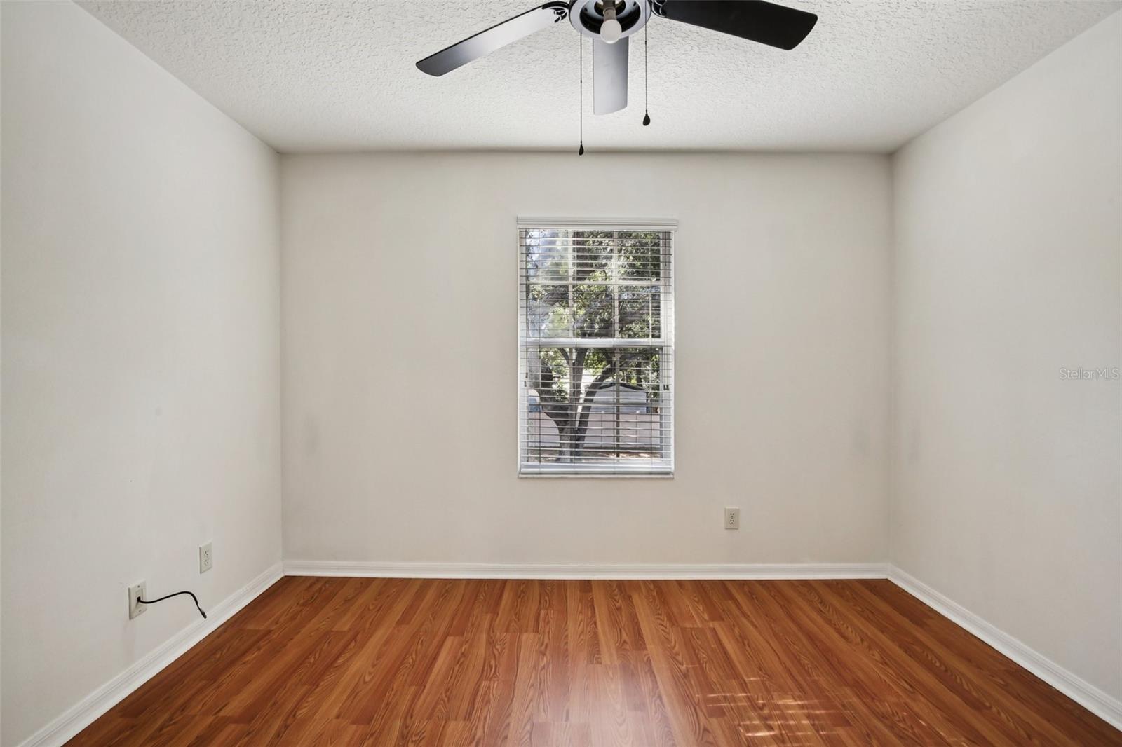 Image 23 of 35 For 10545 Shady Falls Court