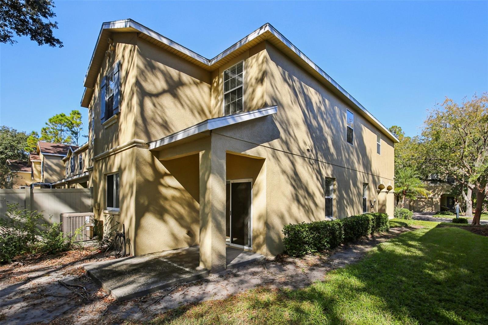 Image 27 of 35 For 10545 Shady Falls Court