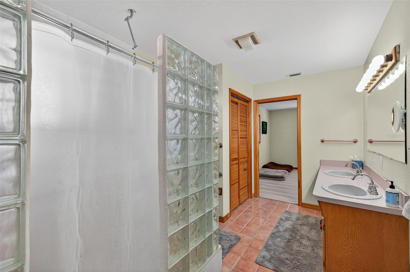 Image 23 of 57 For 1312 Grove Avenue