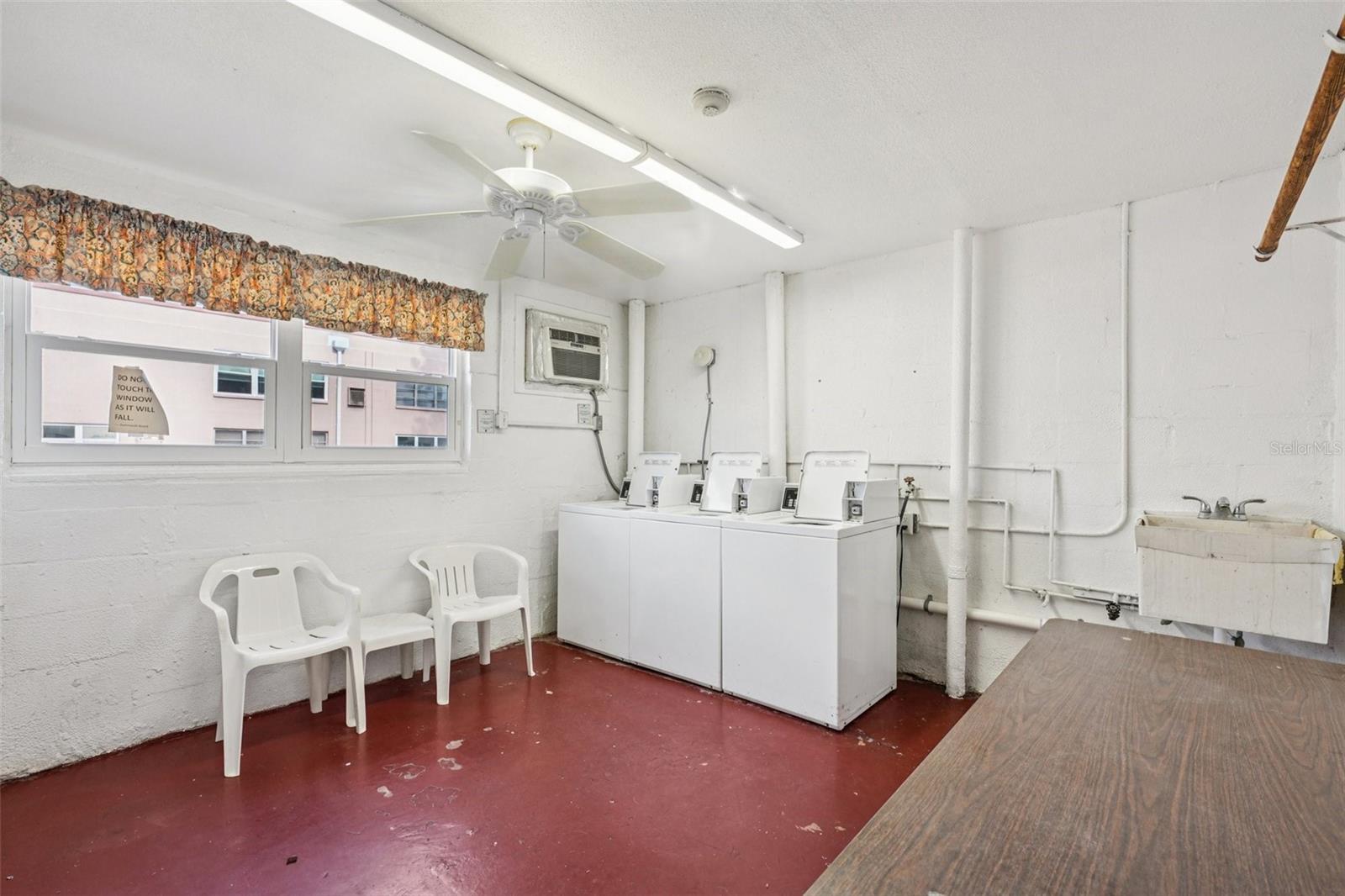 Image 41 of 76 For 5501 80th Street N 505