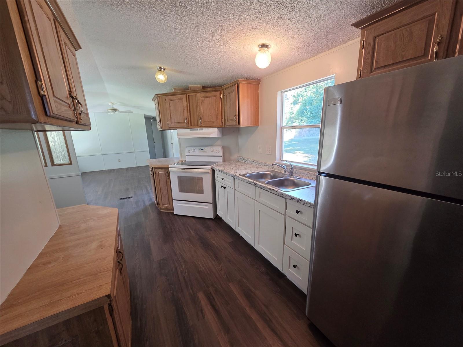 Image 6 of 14 For 7829 Wayfarer Drive