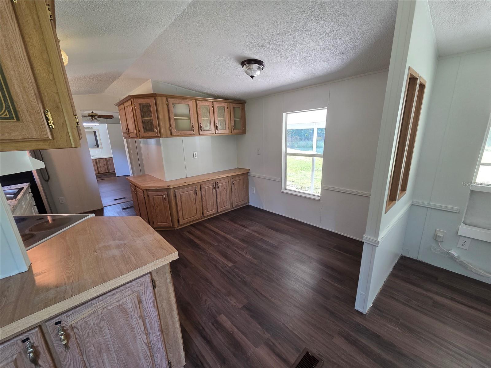 Image 7 of 14 For 7829 Wayfarer Drive