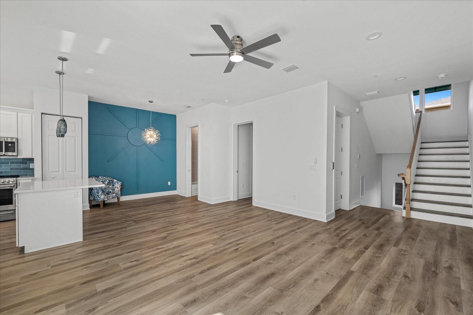 Image 12 of 49 For 15405 Gulf Boulevard B2