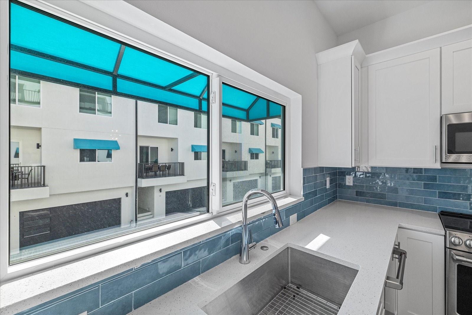 Image 16 of 49 For 15405 Gulf Boulevard B2