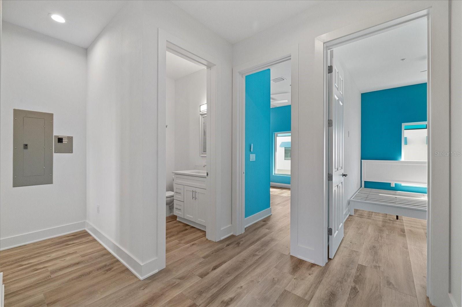 Image 18 of 49 For 15405 Gulf Boulevard B2