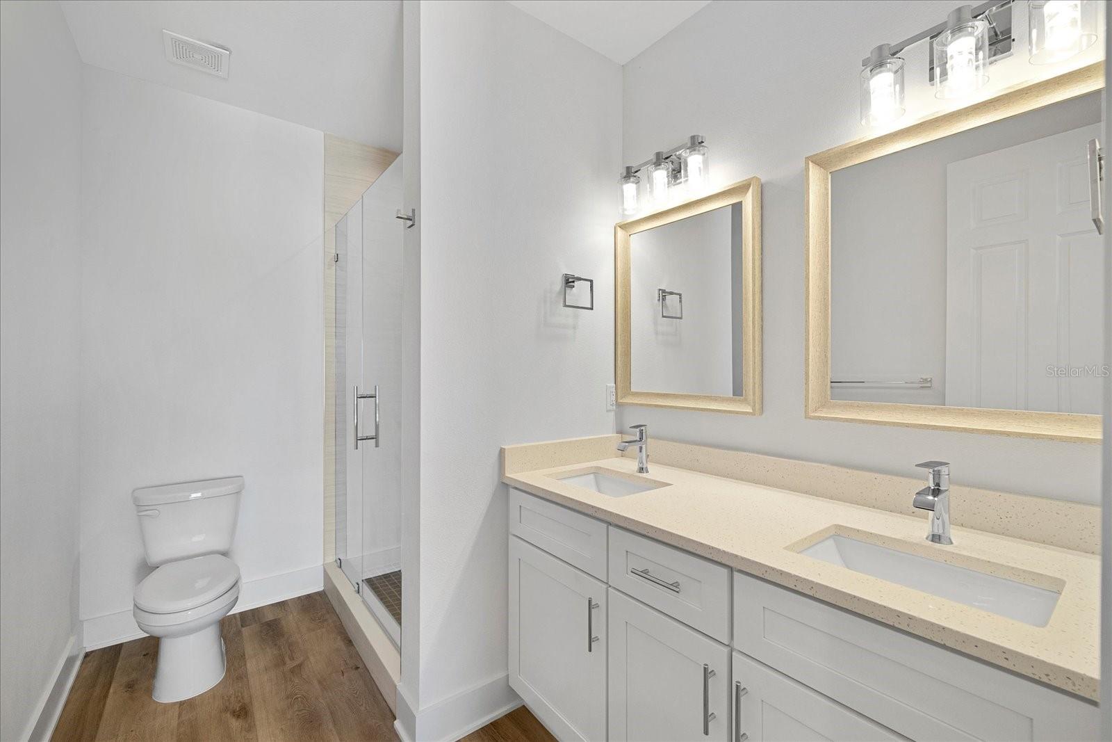 Image 35 of 49 For 15405 Gulf Boulevard B2