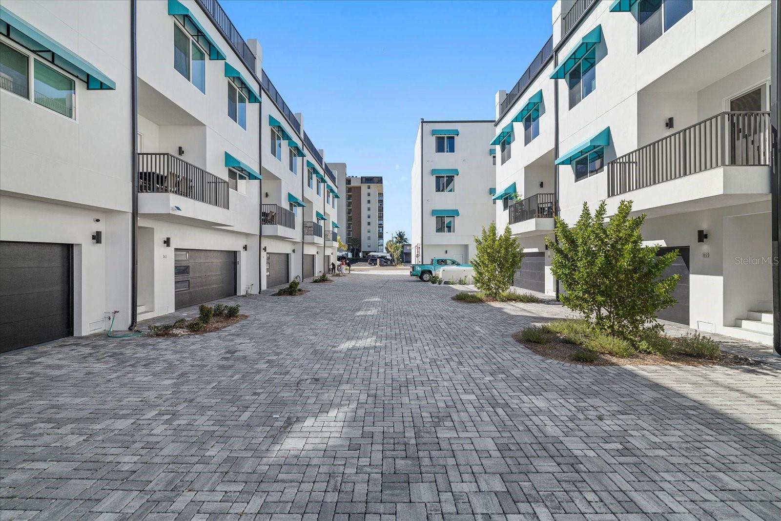 Image 4 of 49 For 15405 Gulf Boulevard B2