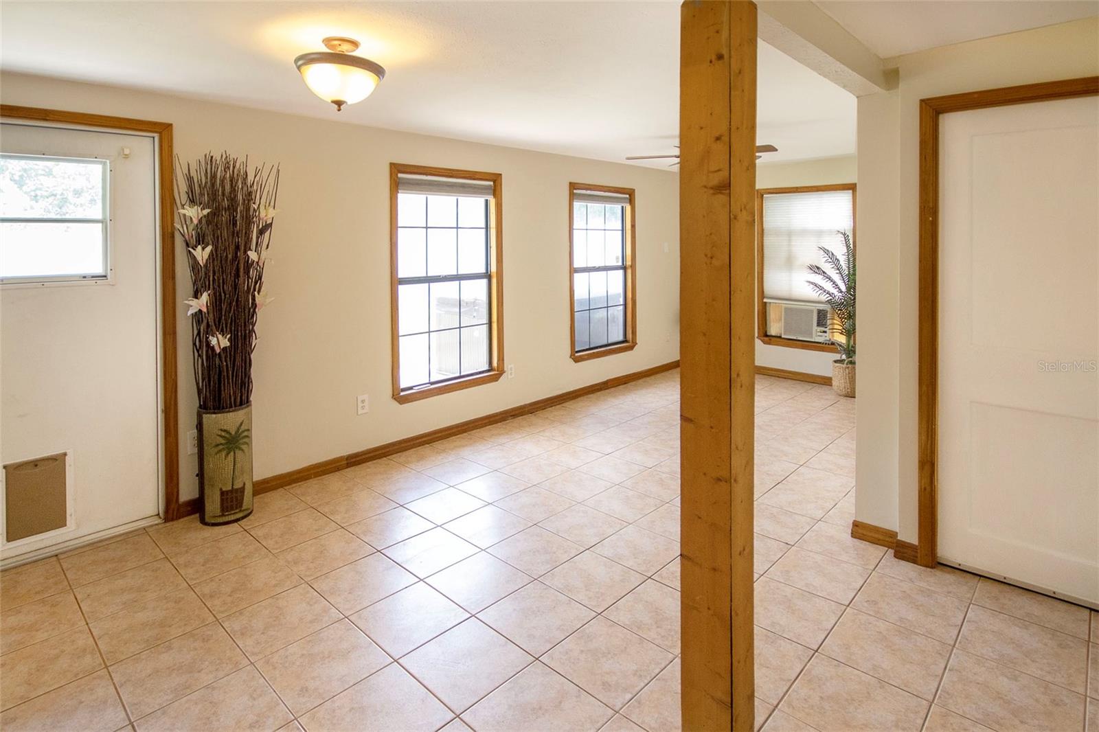 Image 17 of 29 For 1725 Bradshaw Lane N