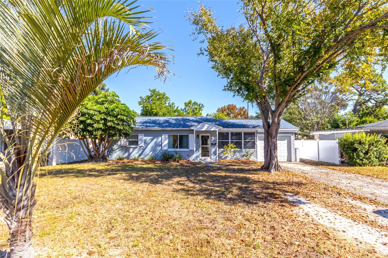 Image 2 of 29 For 1725 Bradshaw Lane N