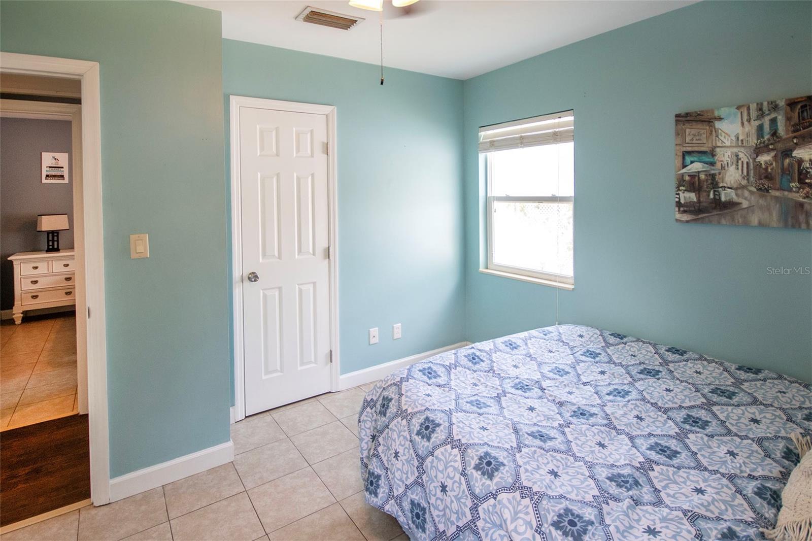 Image 25 of 29 For 1725 Bradshaw Lane N