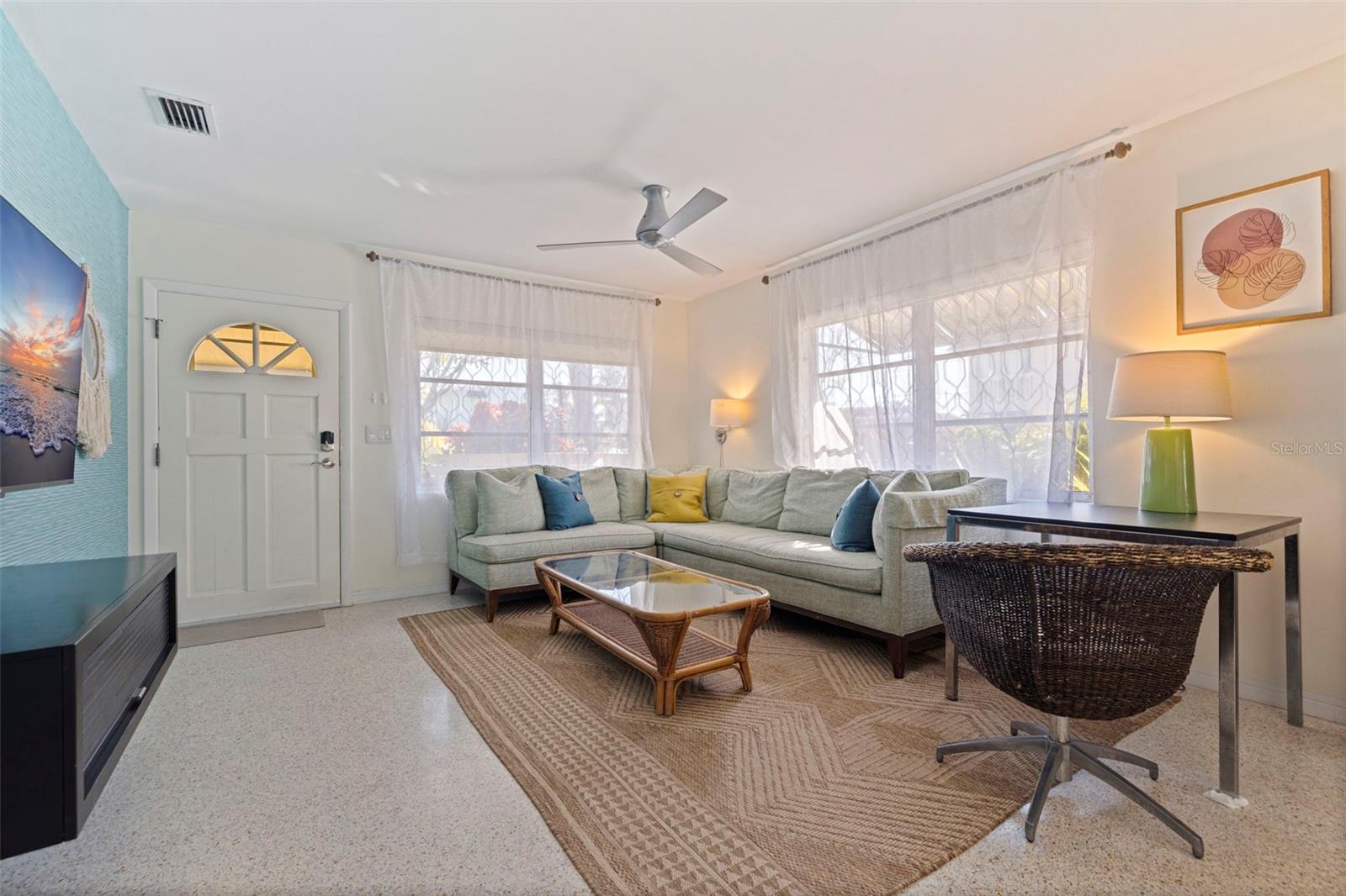 Image 27 of 58 For 627 70th Avenue