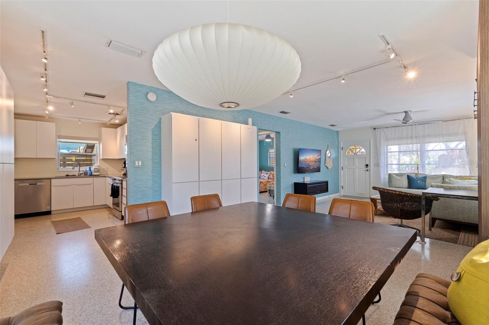 Image 32 of 58 For 627 70th Avenue