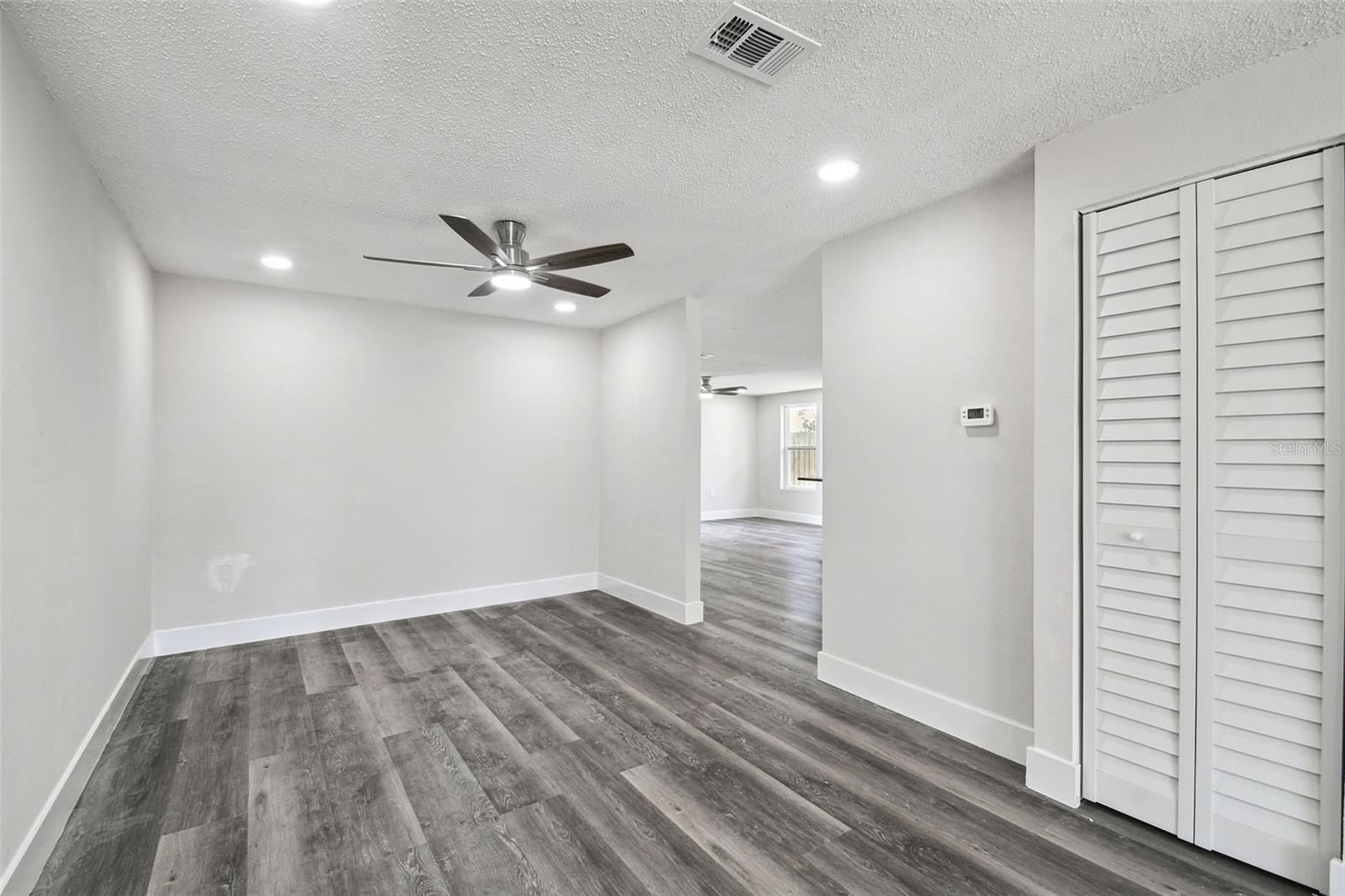 Image 20 of 54 For 7631 Briarwood Drive