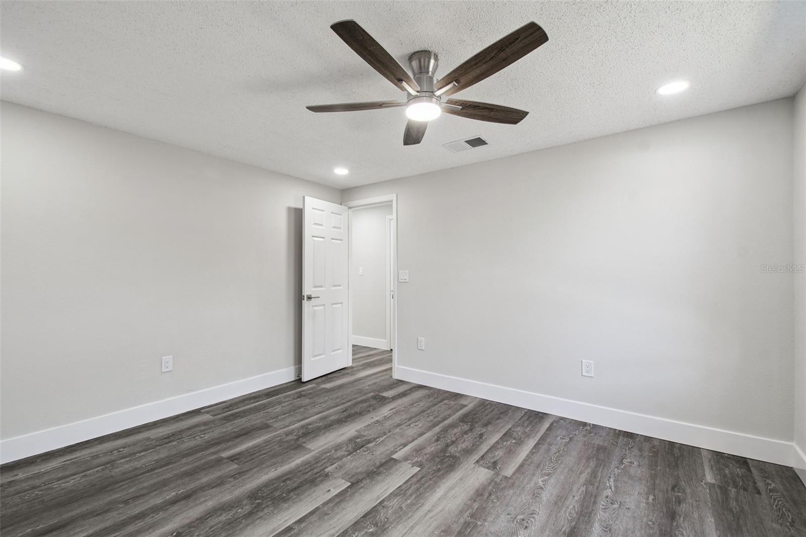 Image 30 of 54 For 7631 Briarwood Drive