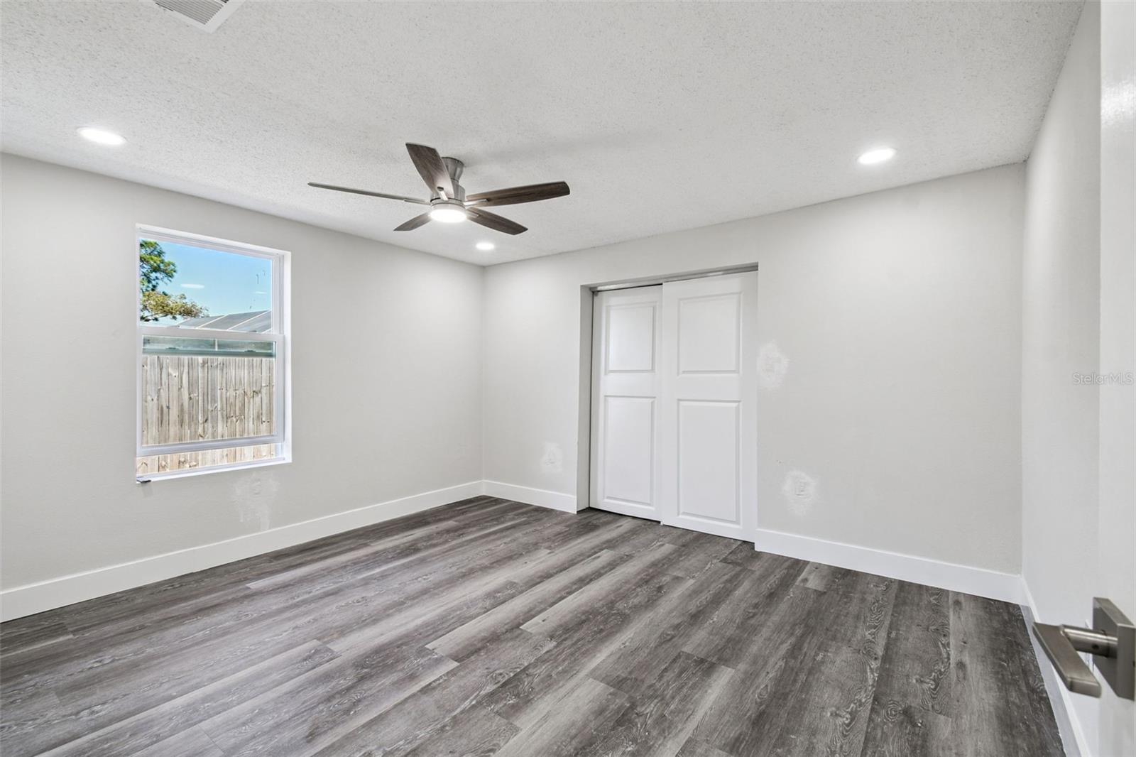 Image 32 of 54 For 7631 Briarwood Drive