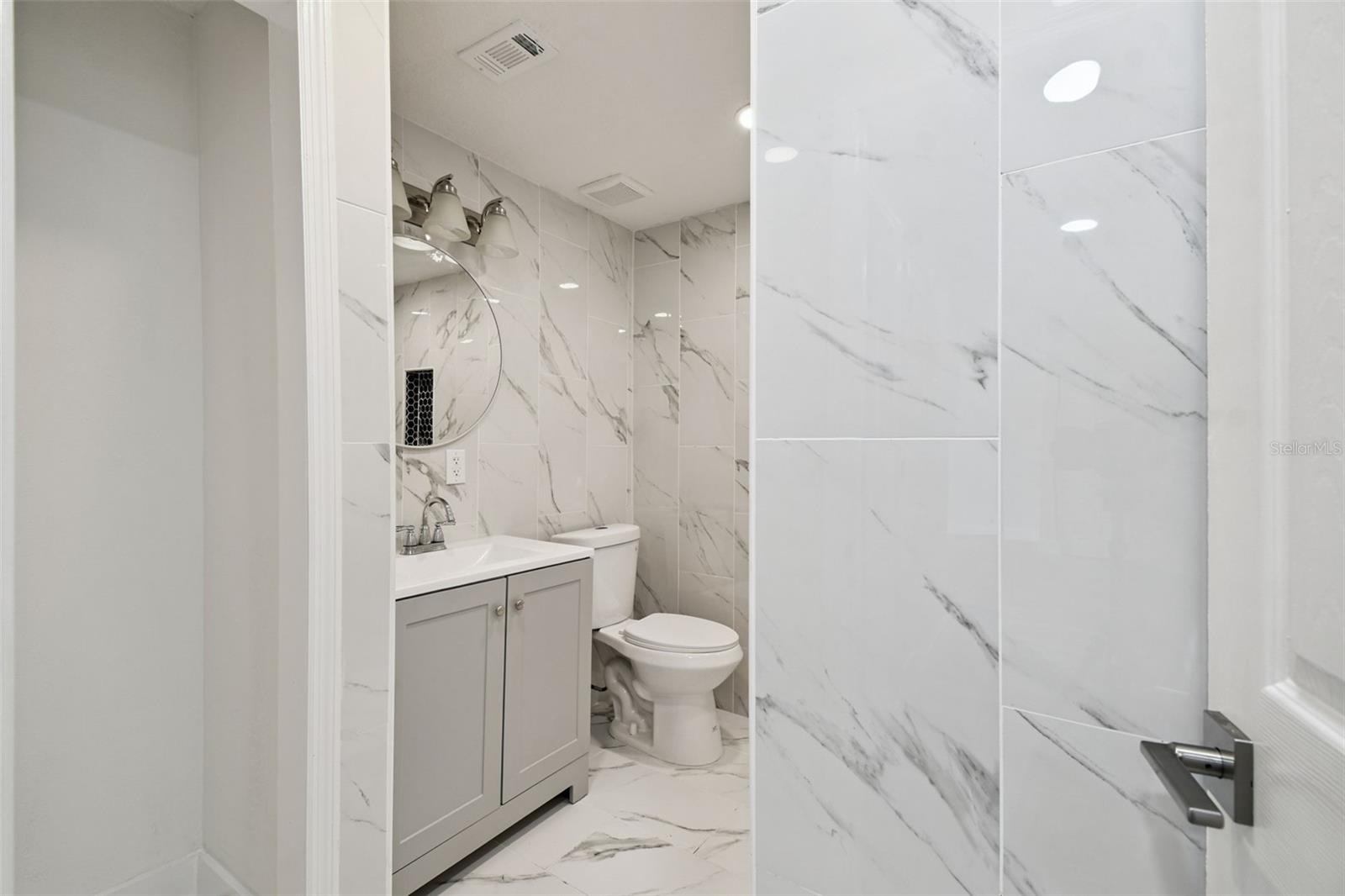 Image 35 of 54 For 7631 Briarwood Drive