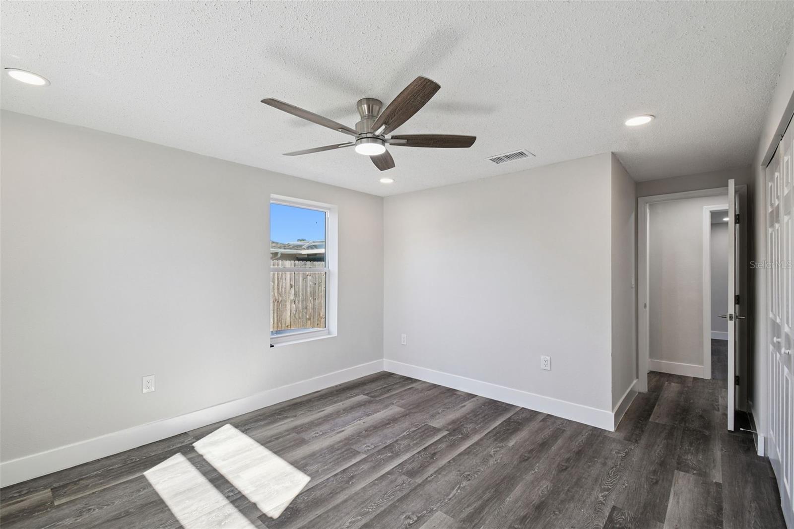 Image 39 of 54 For 7631 Briarwood Drive