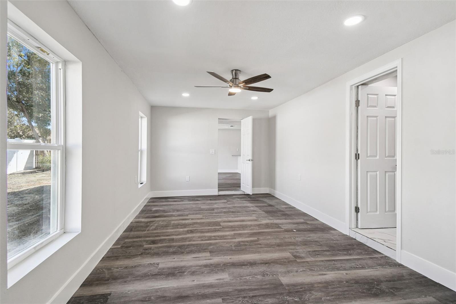 Image 41 of 54 For 7631 Briarwood Drive