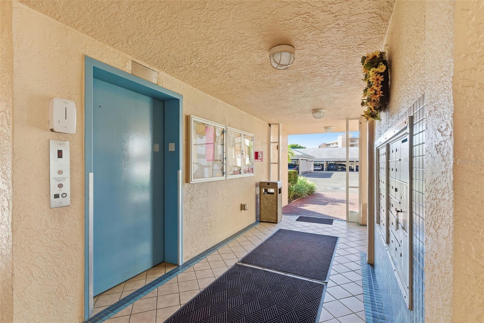 Image 46 of 66 For 4530 Pinebrook Circle 301