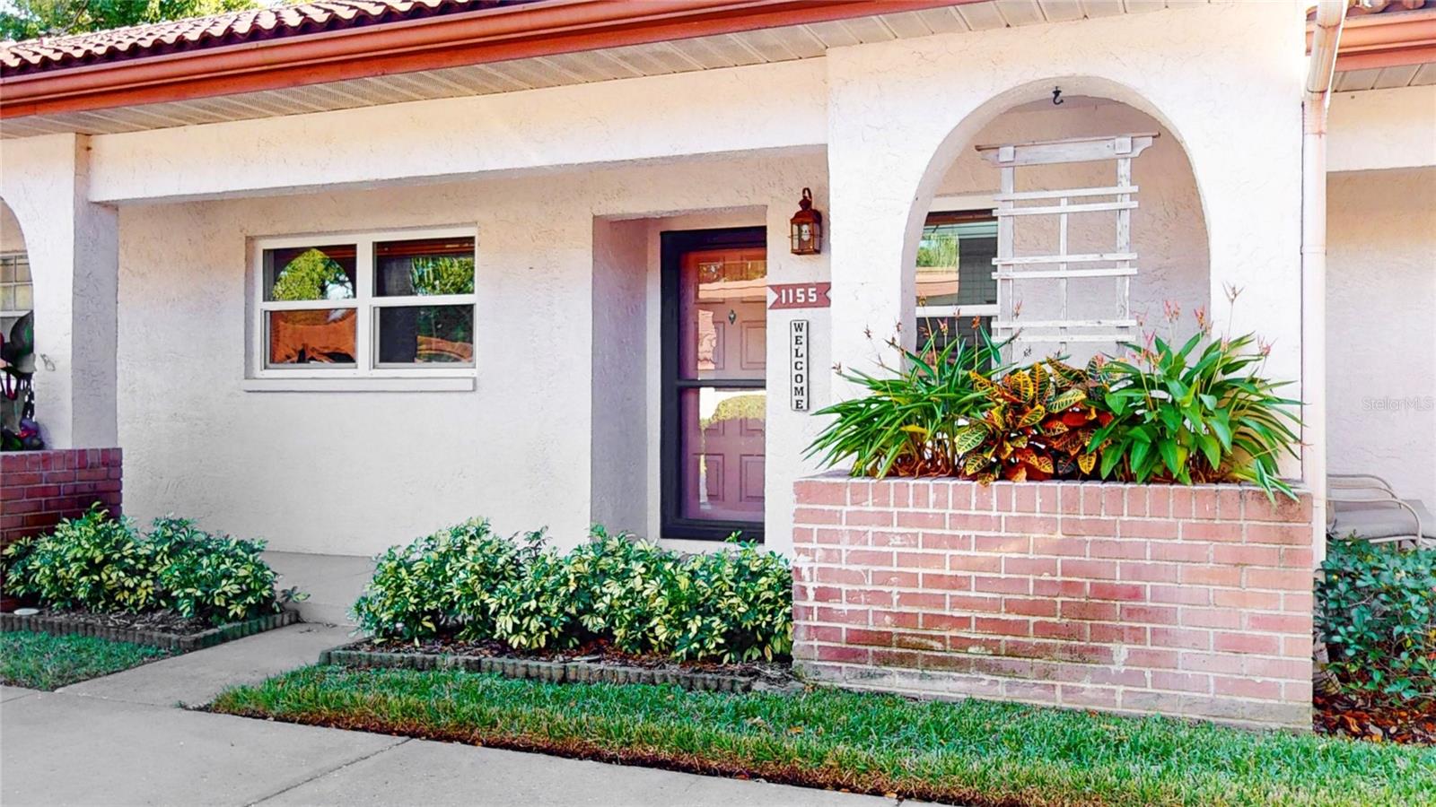 Image 2 of 32 For 1155 Montrose Place