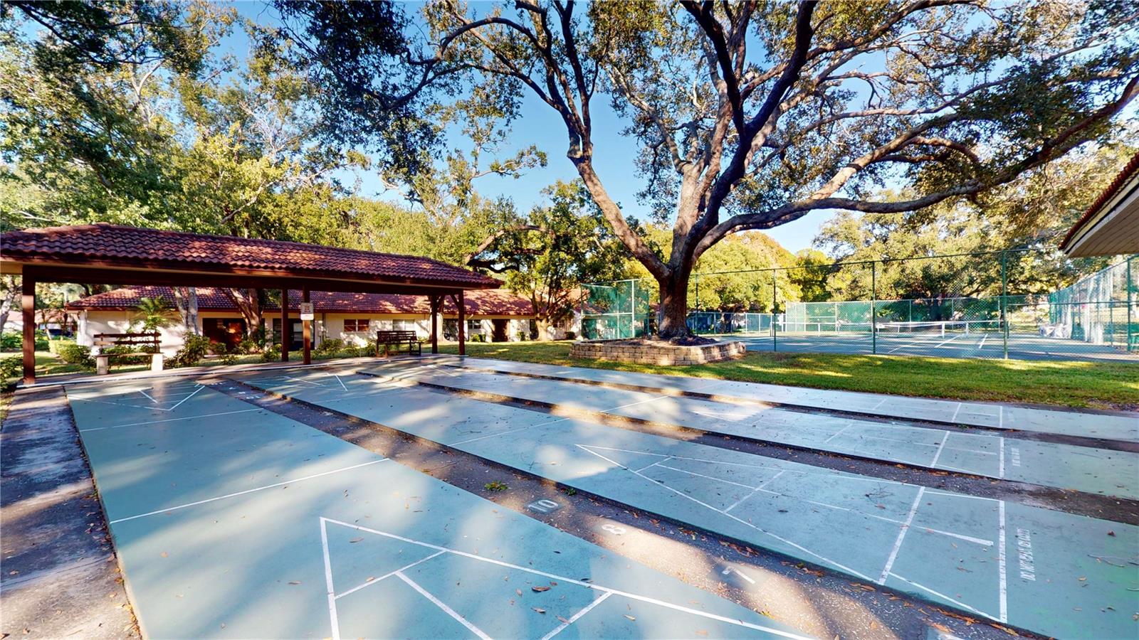 Image 25 of 32 For 1155 Montrose Place