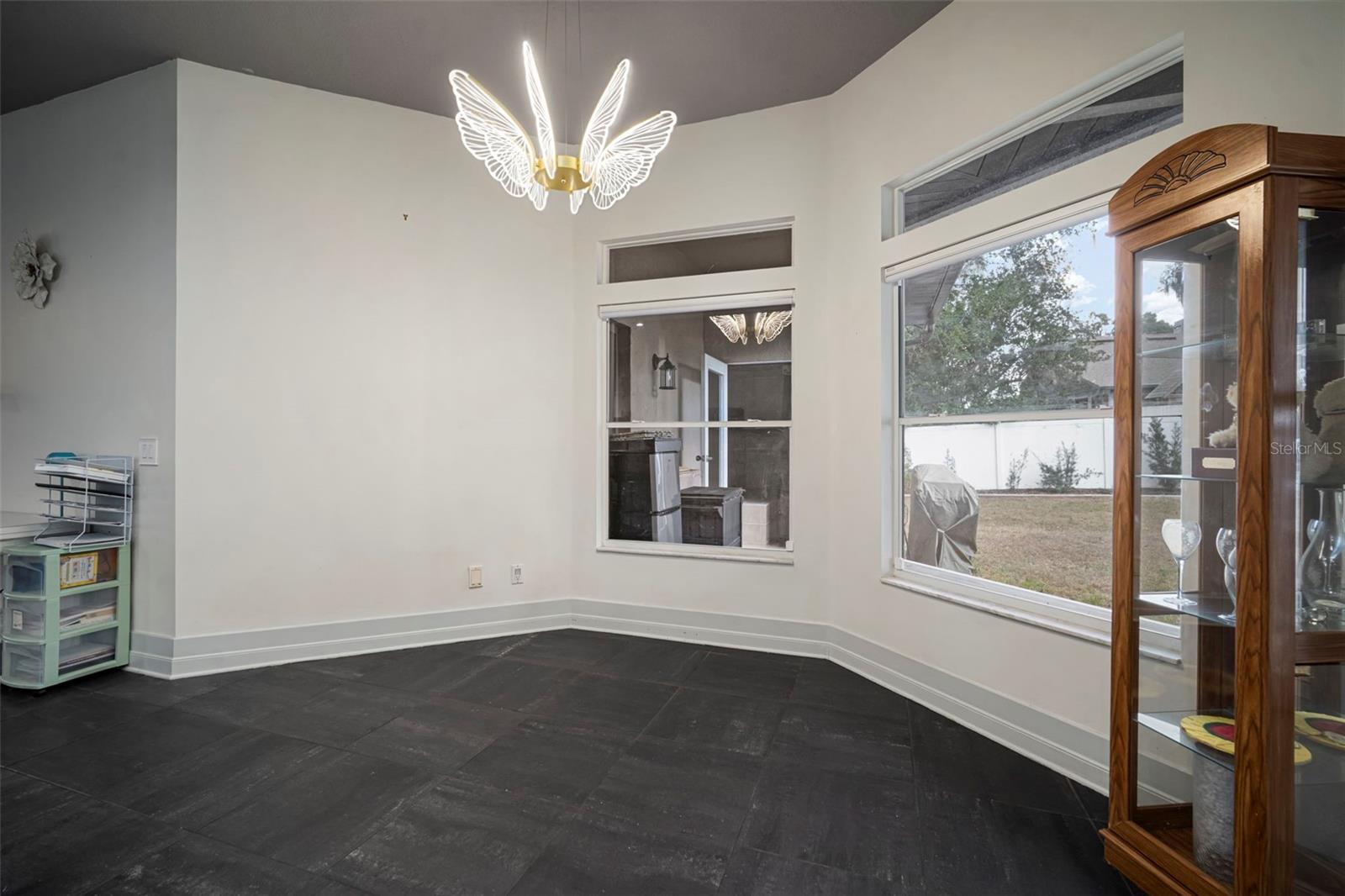 Image 20 of 72 For 424 Summit Chase Drive