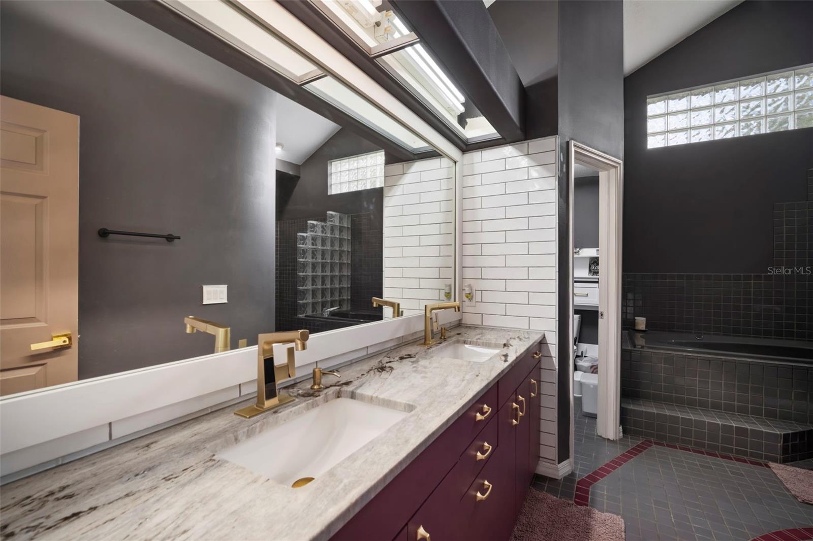 Image 40 of 72 For 424 Summit Chase Drive