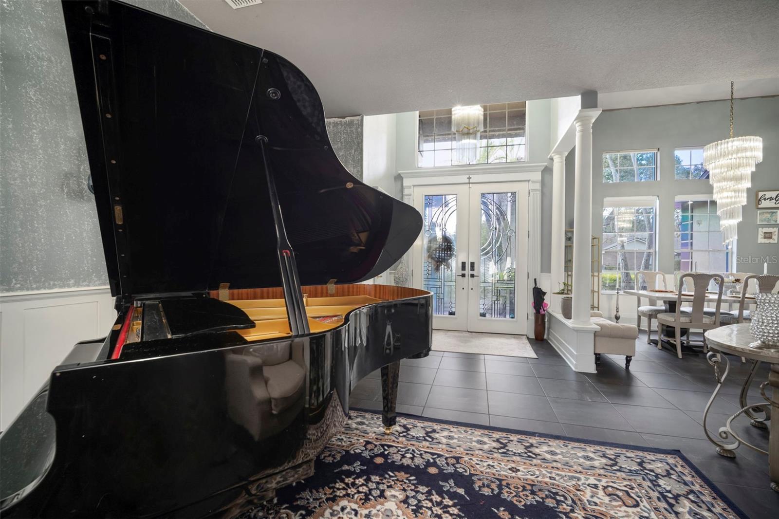 Image 6 of 72 For 424 Summit Chase Drive