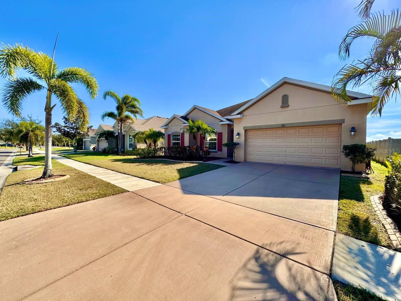 Image 2 of 36 For 610 15th Avenue Nw