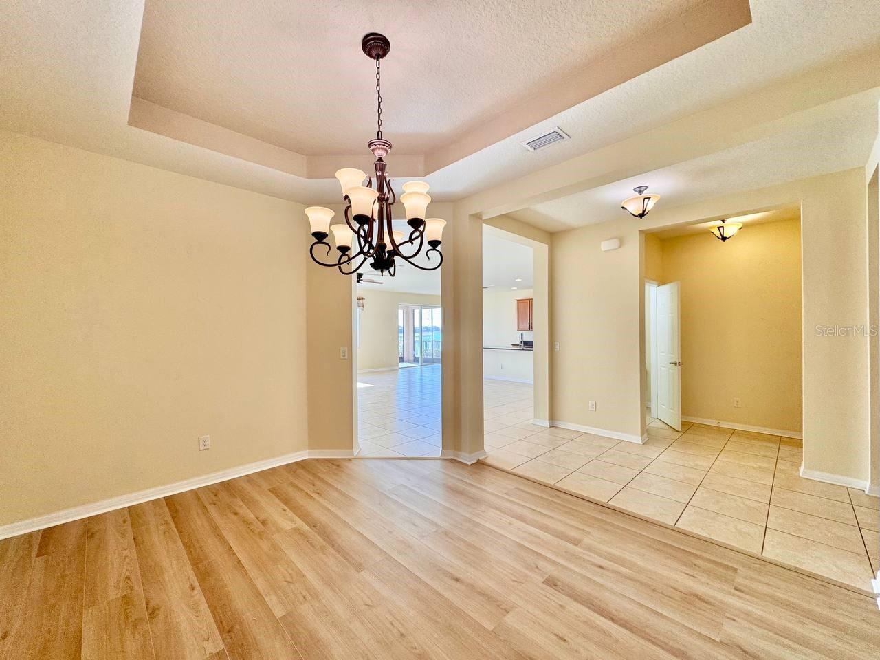 Image 9 of 36 For 610 15th Avenue Nw